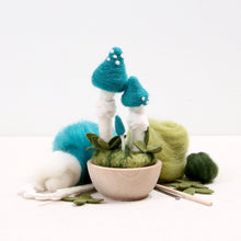 Load image into Gallery viewer, Roundhead Needle Felting Kit
