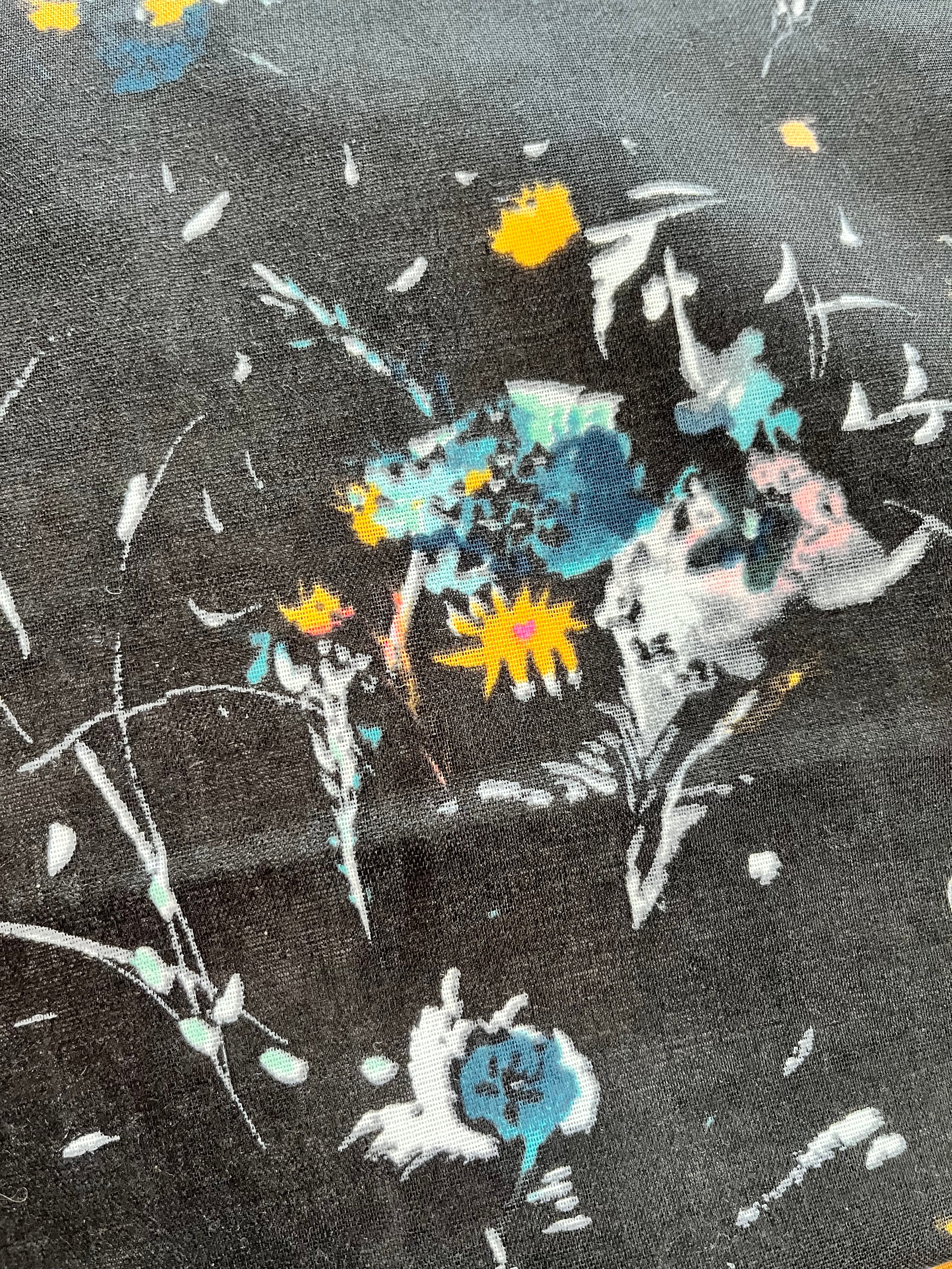 Encounter Lawn - Black