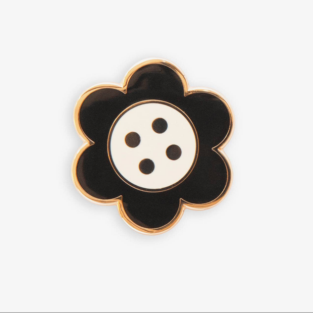 Daisy Button Needle Minder