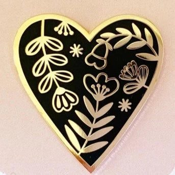 Heart Needle Minder