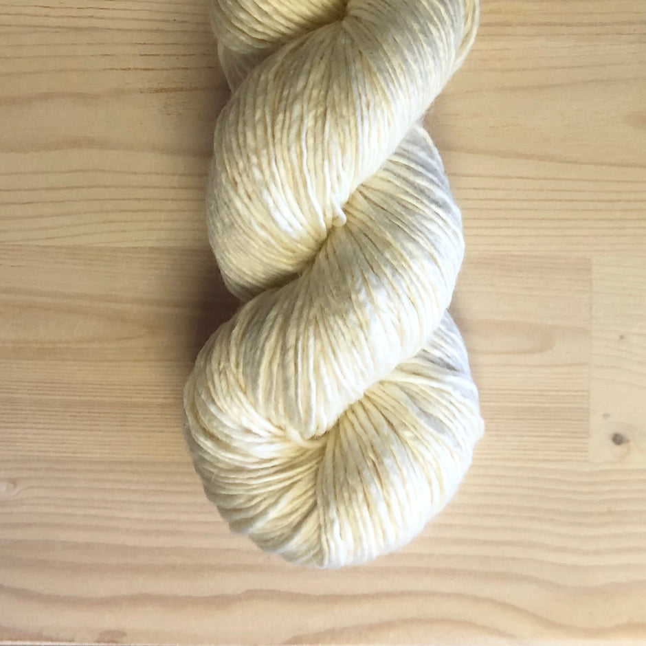 100% Superwash Worsted Weight Single