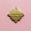 Knotwork Needle Minder